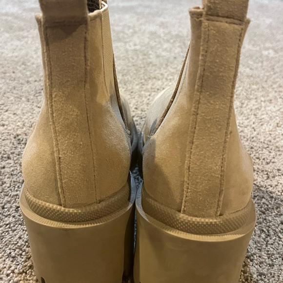 Steve Madden Beige Ankle Booties - Picture 5 of 10